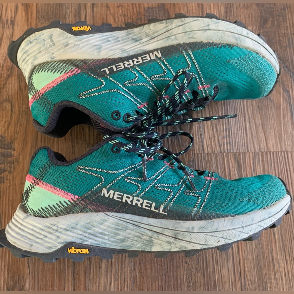 Merrell Vibram size 6 shoe